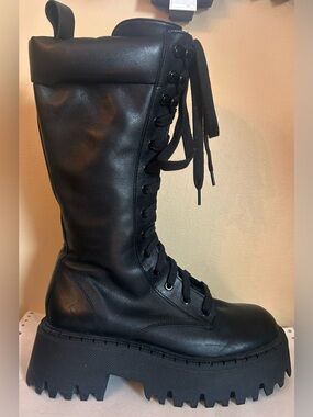 ZARA Lace-Up Platform Combat Boots - Women